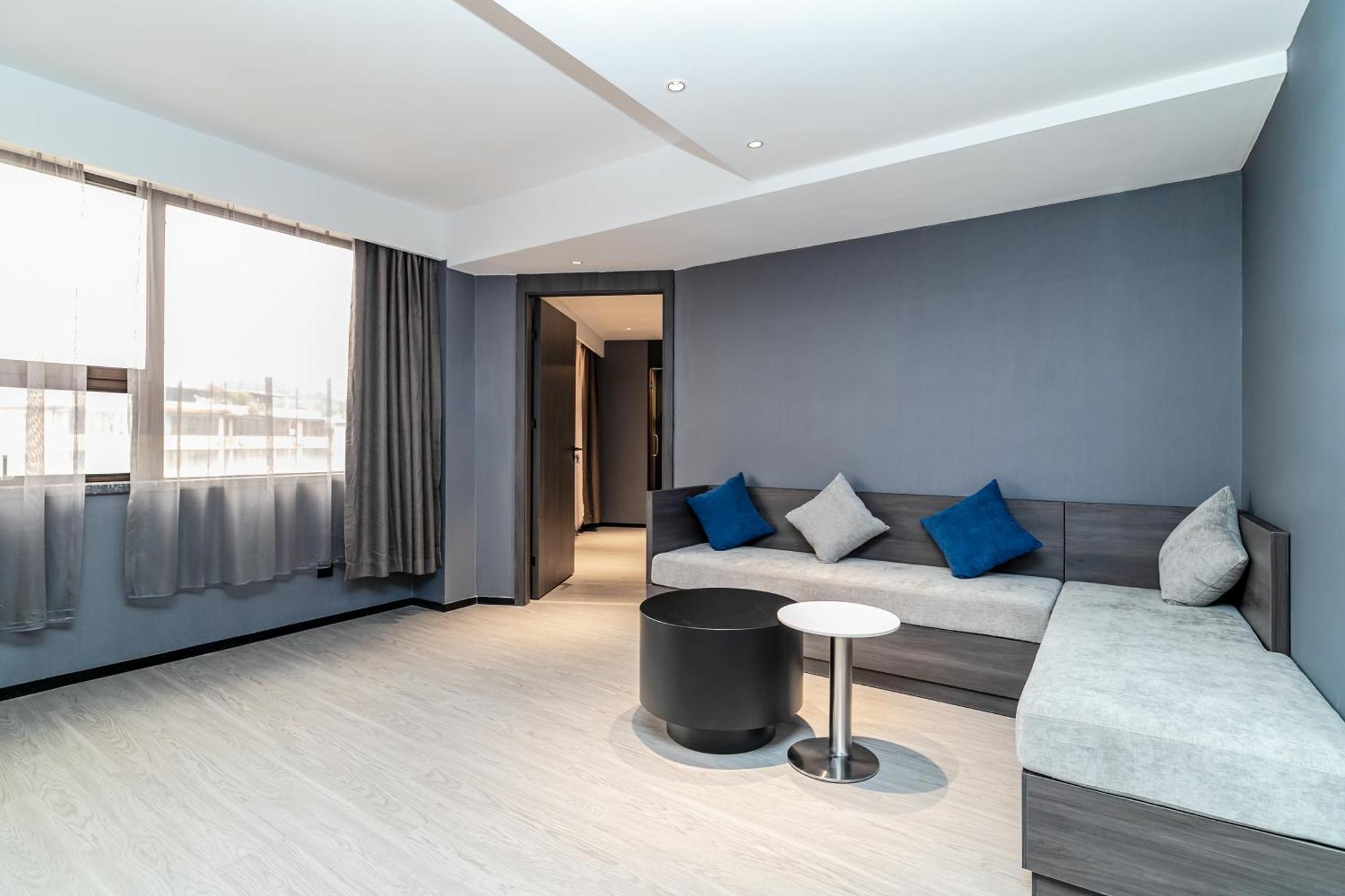 Insail Hotels Kanton Exterior foto